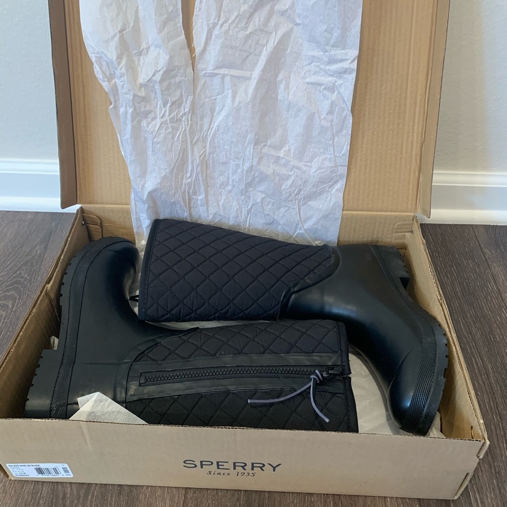 NWT Sperry Topsider Rainboots